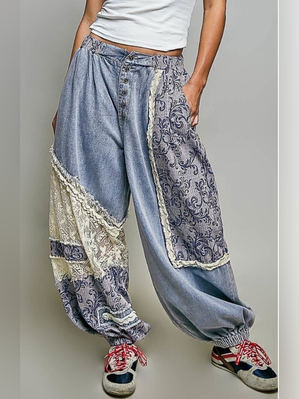 NWOT POL Bluebell Manor Patchwork
Joggers in Denim Sz Medium - Picture 2 of 4